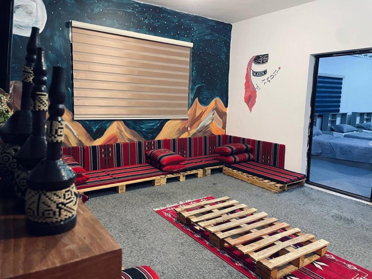 Petra B12 Hostel Wadi Musa Bagian luar foto